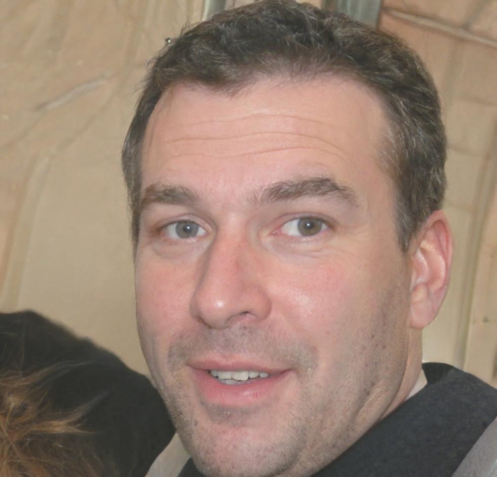 Portrait von Florian Neubauer